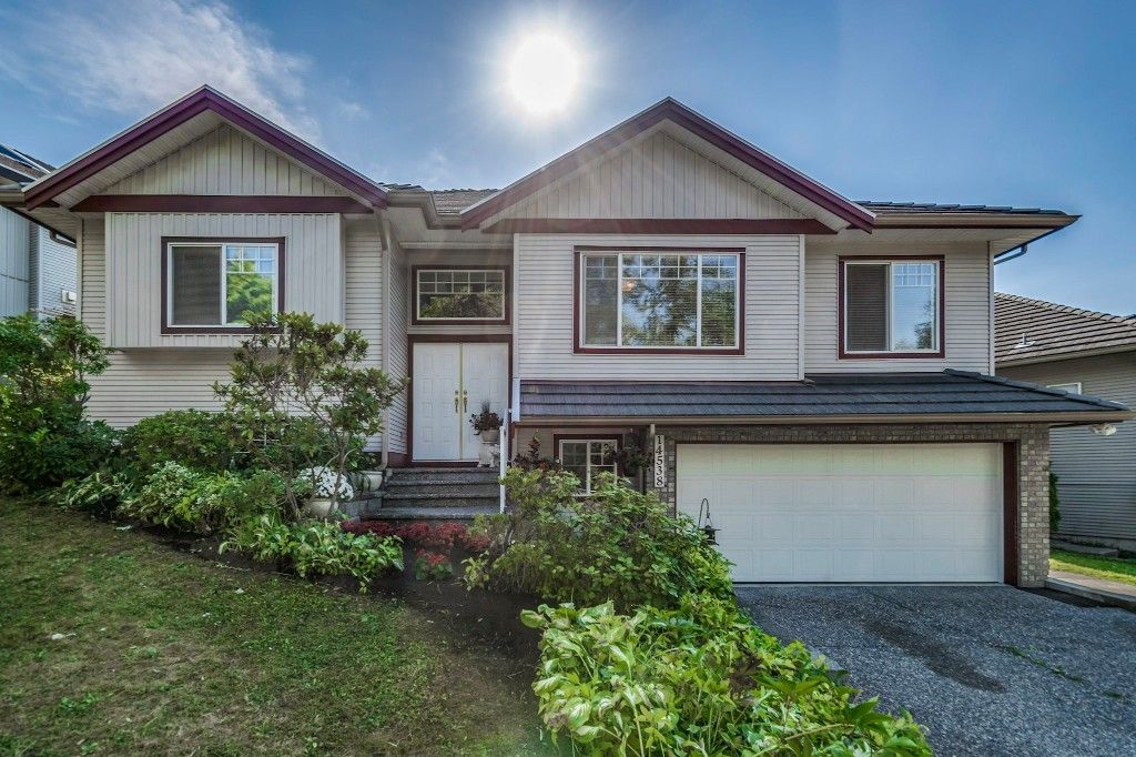 Main Photo: 14538 78 Avenue in Surrey: East Newton House for sale in "Chimney Heights" : MLS®# R2198322