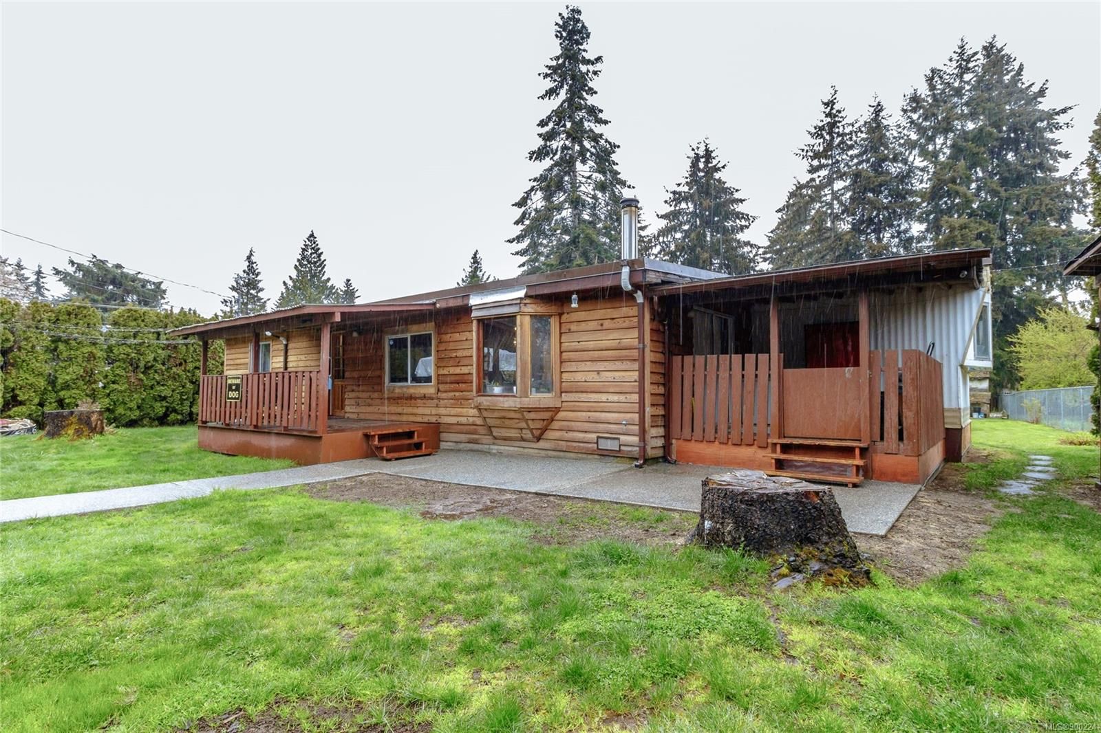 Main Photo: 2147 Fishers Dr in Nanaimo: Na Cedar Manufactured Home for sale : MLS®# 900224
