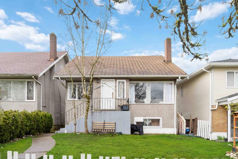 FEATURED LISTING: 5735 EARLES Street Vancouver