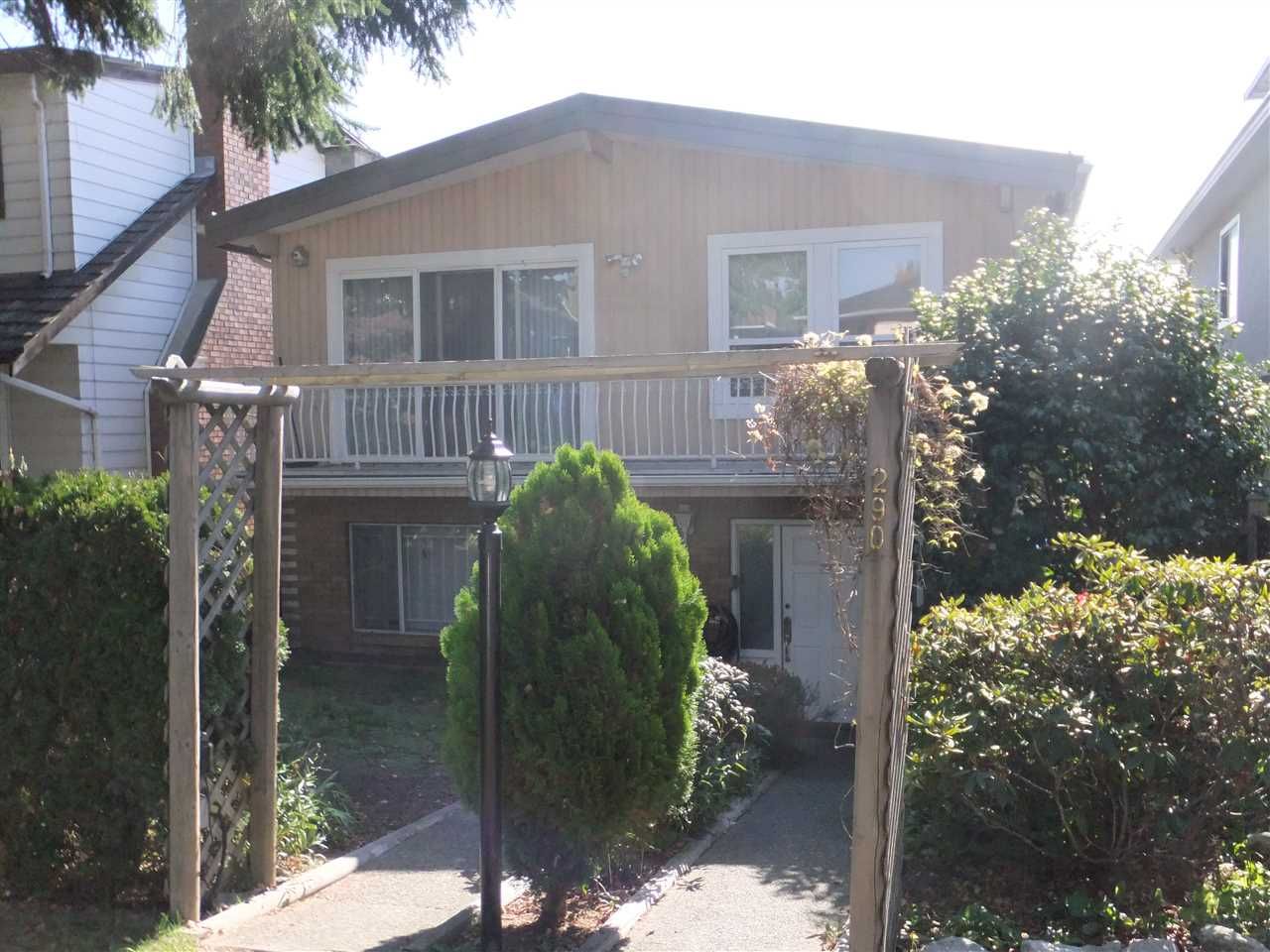 Main Photo: 290 W 63RD AVENUE in Vancouver: Marpole VW House for sale (Vancouver West)  : MLS®# R2005496
