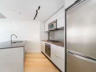 Photo 9: 3309 128 W CORDOVA Street in Vancouver: Downtown VW Condo for sale in "Woodwards" (Vancouver West)  : MLS®# R2694413