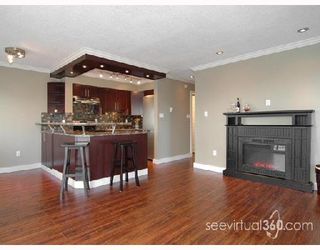 Photo 3: 209 803 QUEENS Avenue in New_Westminster: Uptown NW Condo for sale in "Sundayle Manor" (New Westminster)  : MLS®# V700297