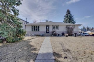 Photo 4: 3503 41 Street SW in Calgary: Glenbrook Detached for sale : MLS®# A2117864