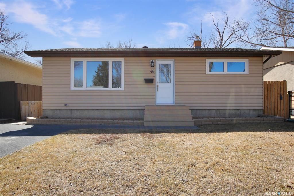 Main Photo: 46 Forsyth Crescent in Regina: Normanview Residential for sale : MLS®# SK849224