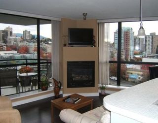 Photo 1: 1001 - 124 w 1st Street in North Vancouver: Condo for sale : MLS®# V793226