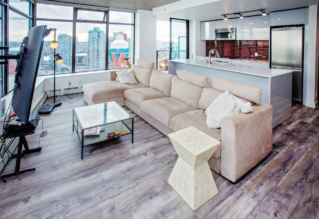 Photo 2: Photos: 2404 108 W CORDOVA Street in Vancouver: Downtown VW Condo for sale in "Woodwards" (Vancouver West)  : MLS®# R2419147