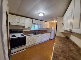 Photo 2: 247 201 CAYER Street in Coquitlam: Maillardville Manufactured Home for sale in "Wildwood Park" : MLS®# R2638574