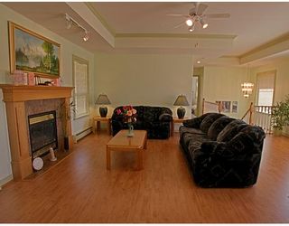 Photo 4: 3061 COAST MERIDIAN Road in Port Coquitlam: Glenwood PQ House for sale : MLS®# V639727