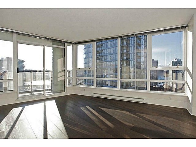 Main Photo: # 1802 928 BEATTY ST in Vancouver: Yaletown Condo for sale (Vancouver West)  : MLS®# V1039355