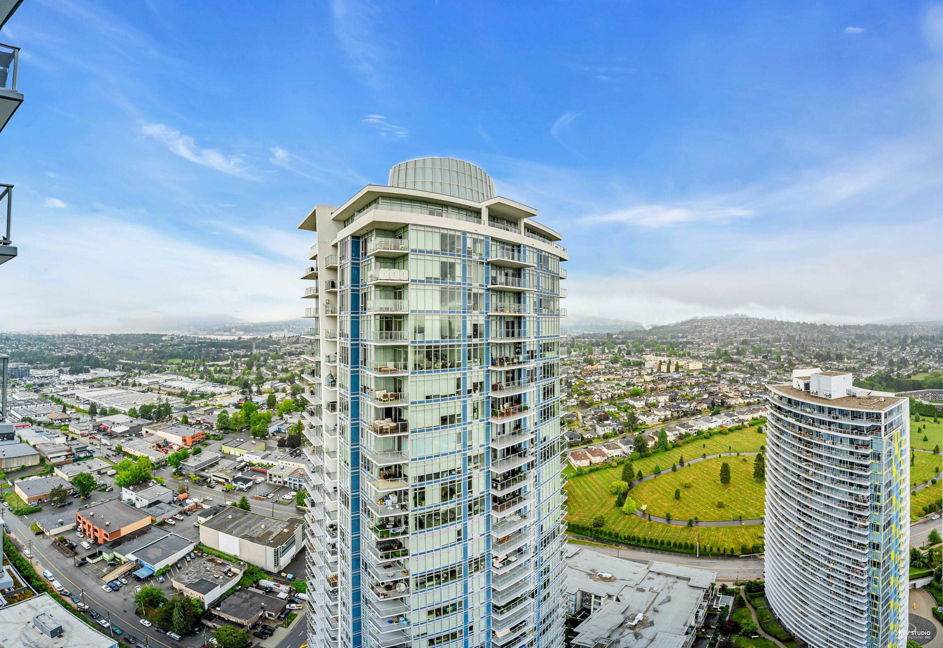 Photo 18: Photos: 4001 1888 GILMORE Avenue in Burnaby: Brentwood Park Condo for sale (Burnaby North)  : MLS®# R2707168