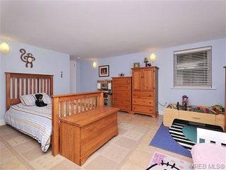 Photo 8: 1803 Chandler Ave in VICTORIA: Vi Fairfield East House for sale (Victoria)  : MLS®# 663572