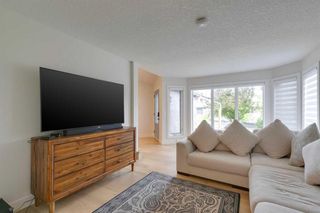 Photo 5: 2199 Sirocco Drive SW in Calgary: Signal Hill Detached for sale : MLS®# A2133801