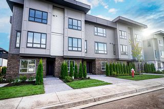 Photo 1: 16 19670 55A Avenue in Langley: Langley City Townhouse for sale : MLS®# R2426679