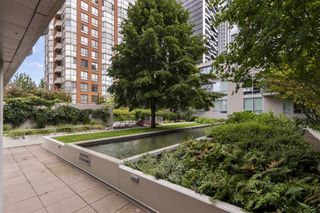 Photo 17: 803 1455 HOWE STREET in Vancouver: Yaletown Condo for sale (Vancouver West)  : MLS®# R2691538