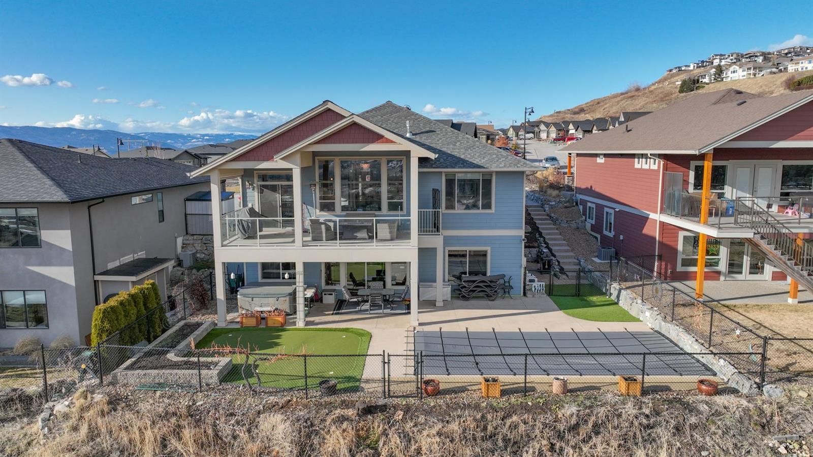Main Photo: 209 Kicking Horse Place, in Vernon: House for sale : MLS®# 10270432