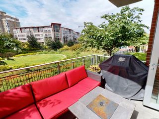 Photo 12: 101 100 Saghalie Rd in Victoria: VW Songhees Condo for sale (Victoria West)  : MLS®# 882269