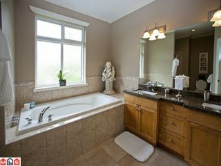Photo 6: 35461 JADE Drive in Abbotsford: Abbotsford East House for sale in "Eagle Mountain" : MLS®# F1117741