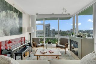 Photo 5: 1801 638 BEACH CRESCENT in Vancouver: Yaletown Condo for sale (Vancouver West)  : MLS®# R2485119
