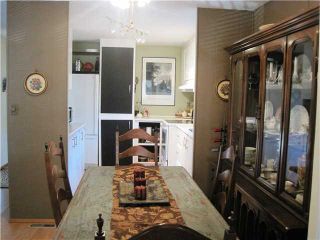 Photo 4: 101 201 CAYER Street in Coquitlam: Maillardville Manufactured Home for sale in "WILDWOOD PARK" : MLS®# V1006135