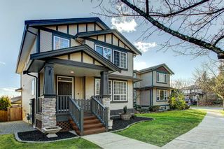 Photo 1: 24190 103 AVENUE in Maple Ridge: Albion House for sale : MLS®# R2433360