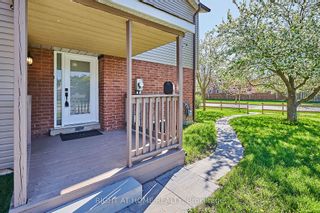 Photo 3: 399 Laval Drive in Oshawa: Vanier House (2-Storey) for sale : MLS®# E8325350