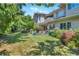 Photo 2: 239 13888 70 Avenue in Surrey: East Newton Townhouse for sale in "CHELSEA GARDENS" : MLS®# R2487172