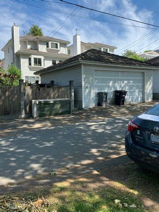 Photo 4: 4499 NANAIMO Street in Vancouver: Victoria VE House for sale in "ZONED FOR DUPLEX" (Vancouver East)  : MLS®# R2412448