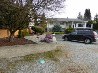 Photo 2: 2093 CONCORD Avenue in Coquitlam: Cape Horn House for sale : MLS®# R2446348