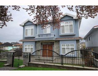 Photo 1: 3403 E 26TH Avenue in Vancouver: Renfrew Heights House for sale (Vancouver East)  : MLS®# V762323