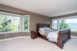 Photo 13: 35917 STONECROFT Place in Abbotsford: Abbotsford East House for sale in "Mountain meadows" : MLS®# R2193012