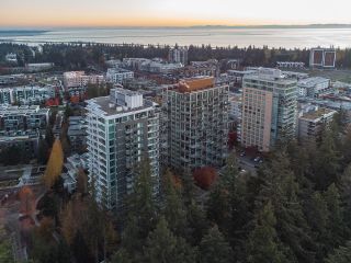 Photo 13: 906 5782 BERTON Avenue in Vancouver: University VW Condo for sale in "SAGE" (Vancouver West)  : MLS®# R2739387