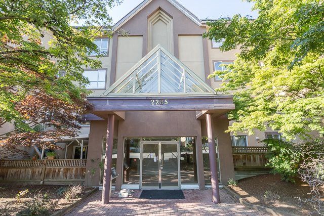 Main Photo: 206 2285 PITT RIVER Road in Port Coquitlam: Central Pt Coquitlam Condo for sale in "SHAUGHNESSEY MANOR" : MLS®# R2097343