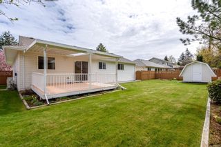 Photo 8: 585 Haida St in Comox: CV Comox (Town of) House for sale (Comox Valley)  : MLS®# 933781