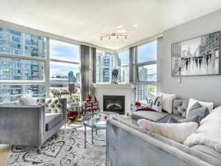 Photo 3: 1301 189 NATIONAL Avenue in Vancouver: Downtown VE Condo for sale in "SUSSEX" (Vancouver East)  : MLS®# R2590311