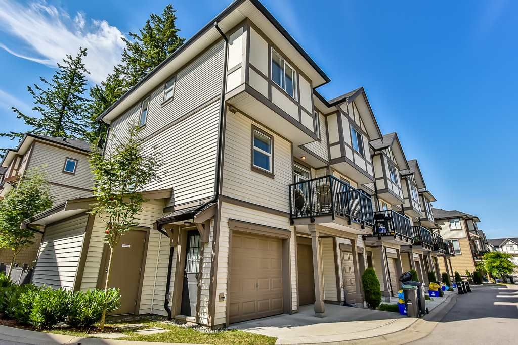 Main Photo: 56 7848 209 Street in Langley: Willoughby Heights Townhouse for sale in "Mason & Green" : MLS®# R2191494