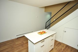 Photo 5: # 33 870 W 7TH AV in Vancouver: Fairview VW Townhouse for sale in "LAUREL COURT" (Vancouver West)  : MLS®# V786328