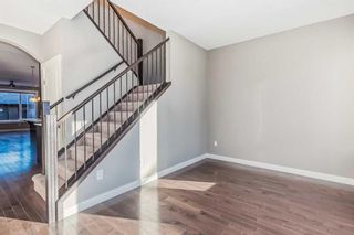 Photo 4: 346 32 Avenue NE in Calgary: Highland Park Semi Detached (Half Duplex) for sale : MLS®# A2092004