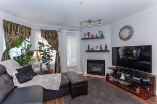 Photo 4: 110 5759 GLOVER Road in Langley: Langley City Condo for sale in "College Court" : MLS®# R2297215