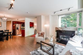 Photo 1: 601 JERVIS Street in Vancouver: Coal Harbour Townhouse for sale in "Classico" (Vancouver West)  : MLS®# R2733413