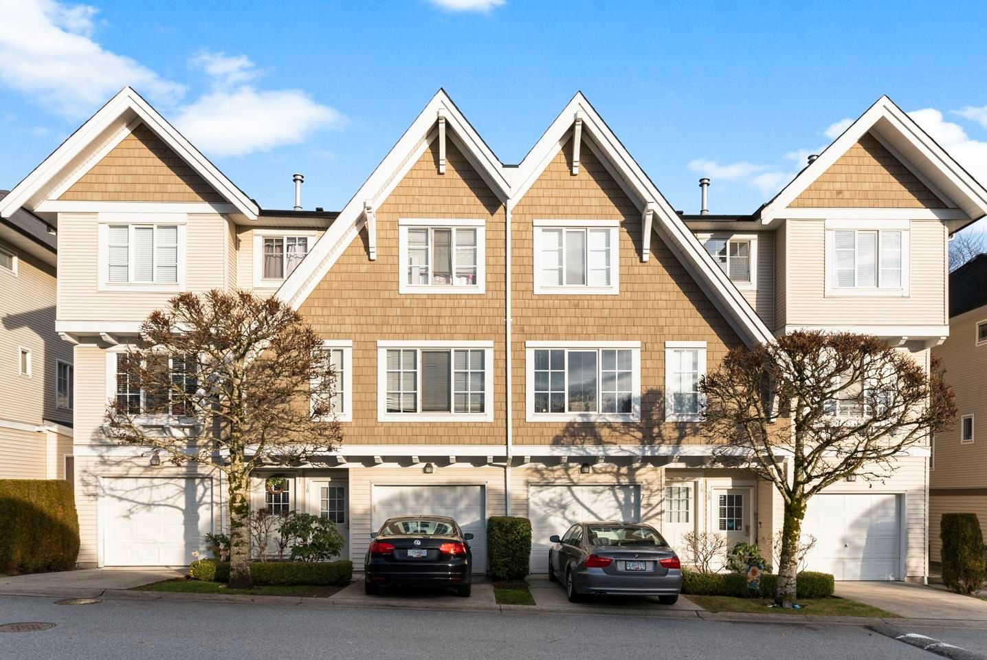 Main Photo: 17 20560 66 Avenue in Langley: Willoughby Heights Townhouse for sale in "Amberleigh 2" : MLS®# R2754274