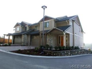 Photo 1: 14 614 Granrose Terr in VICTORIA: Co Latoria Row/Townhouse for sale (Colwood)  : MLS®# 490738