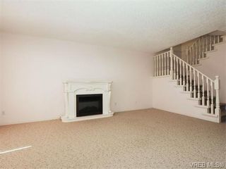 Photo 2: 3 9904 Third St in SIDNEY: Si Sidney North-East Row/Townhouse for sale (Sidney)  : MLS®# 745522
