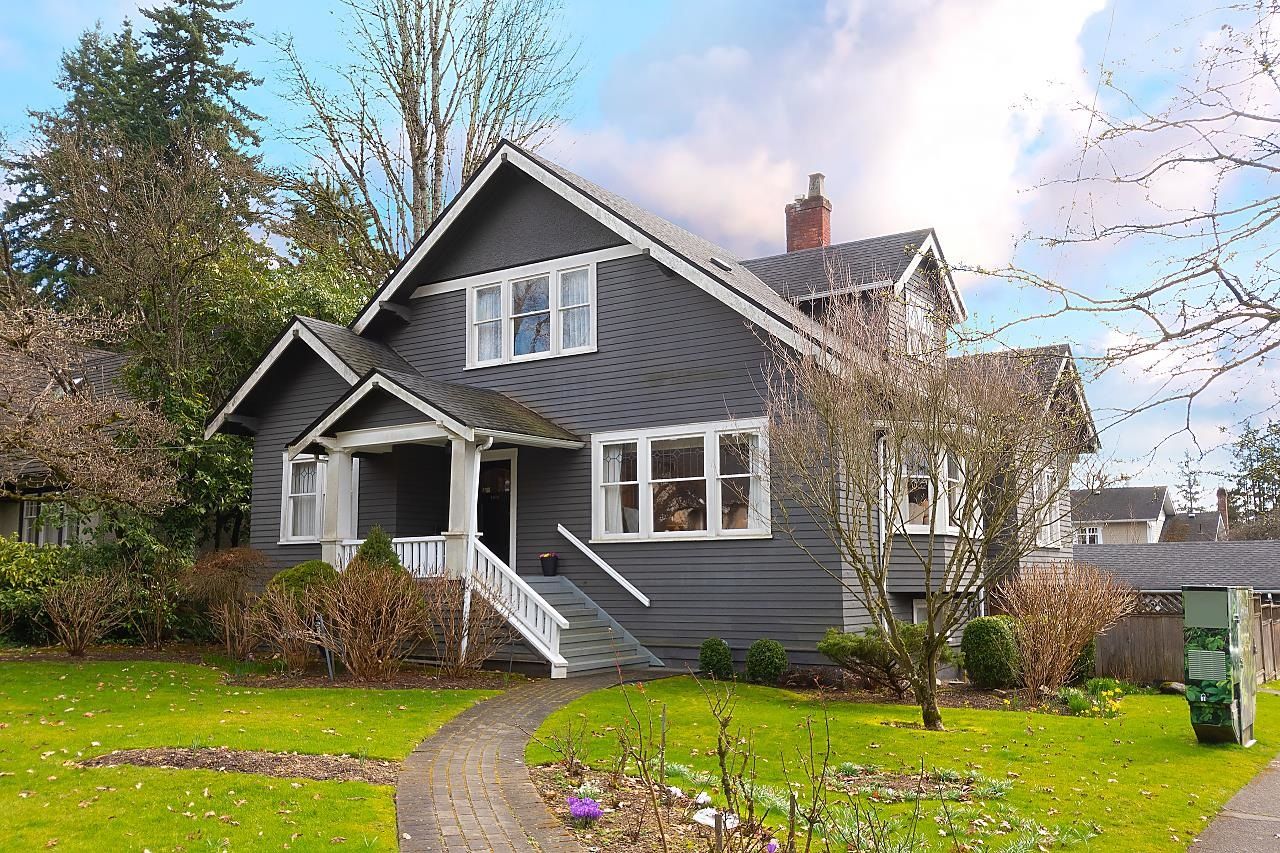 Main Photo: 3492 W 34TH Avenue in Vancouver: Dunbar House for sale (Vancouver West)  : MLS®# R2678902