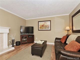 Photo 2: 2422 Twin View Dr in VICTORIA: CS Tanner House for sale (Central Saanich)  : MLS®# 650303