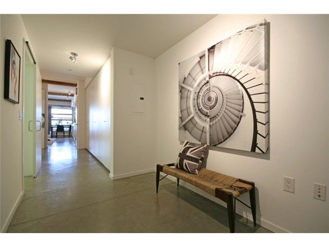 Photo 12: Photos: 106 388 W 1ST Avenue in Vancouver: False Creek Condo for sale in "The Exchange" (Vancouver West)  : MLS®# V1115202