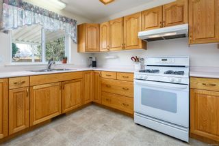 Photo 19: 585 Haida St in Comox: CV Comox (Town of) House for sale (Comox Valley)  : MLS®# 933781