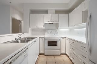 Photo 4: 108 6198 ASH Street in Vancouver: Oakridge VW Condo for sale in "The Grove" (Vancouver West)  : MLS®# R2872433