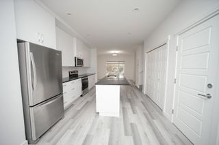 Photo 7: 10715 66 Avenue in Edmonton: Zone 15 House Half Duplex for sale : MLS®# E4267495