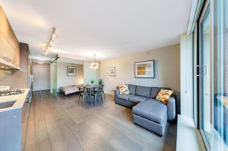 Photo 3: 710 189 KEEFER Street in Vancouver: Downtown VE Condo for sale in "KEEFER BLOCK" (Vancouver East)  : MLS®# R2655350