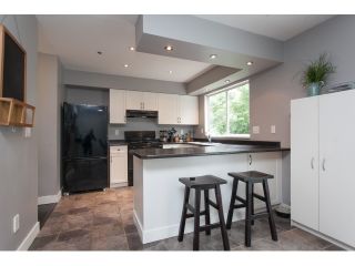 Photo 7: 27 3087 IMMEL Street in Abbotsford: Central Abbotsford Townhouse for sale in "Clayburn Estates" : MLS®# R2065106